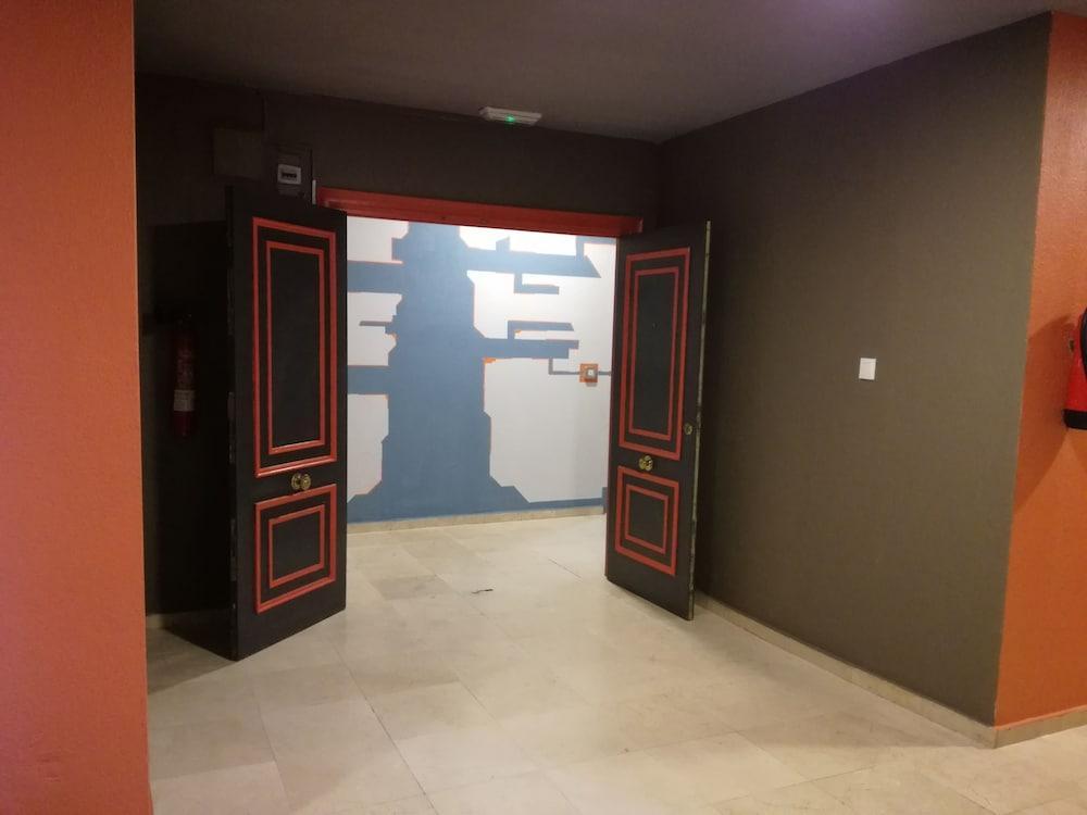 Hostel Puerto Αλγεθίρας Εξωτερικό φωτογραφία