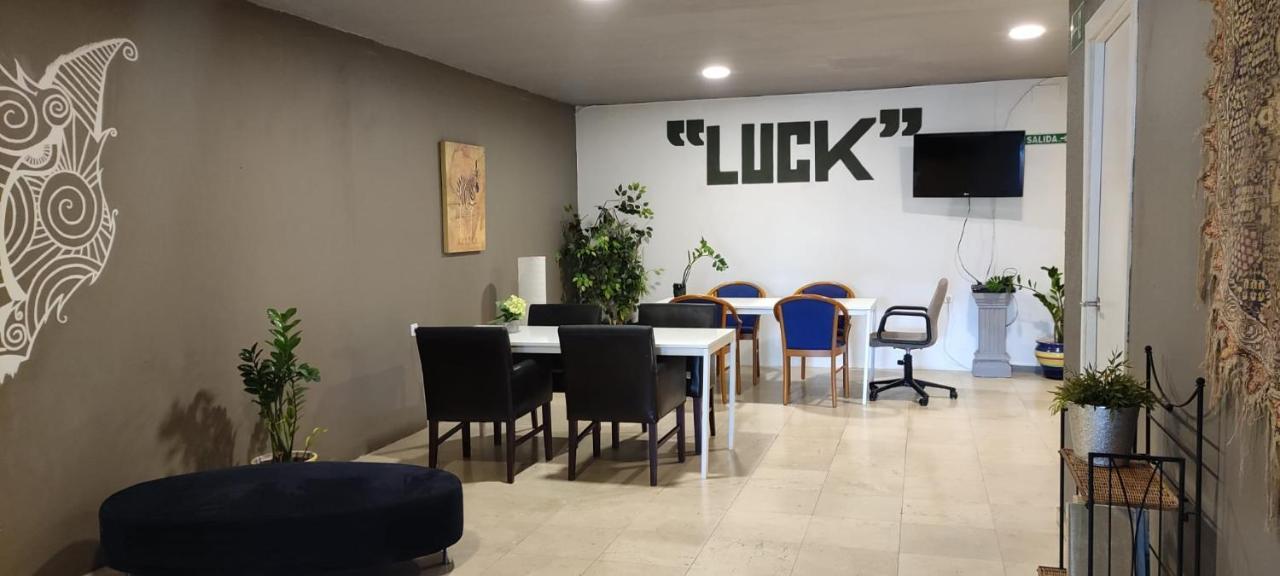 Hostel Puerto Αλγεθίρας Εξωτερικό φωτογραφία